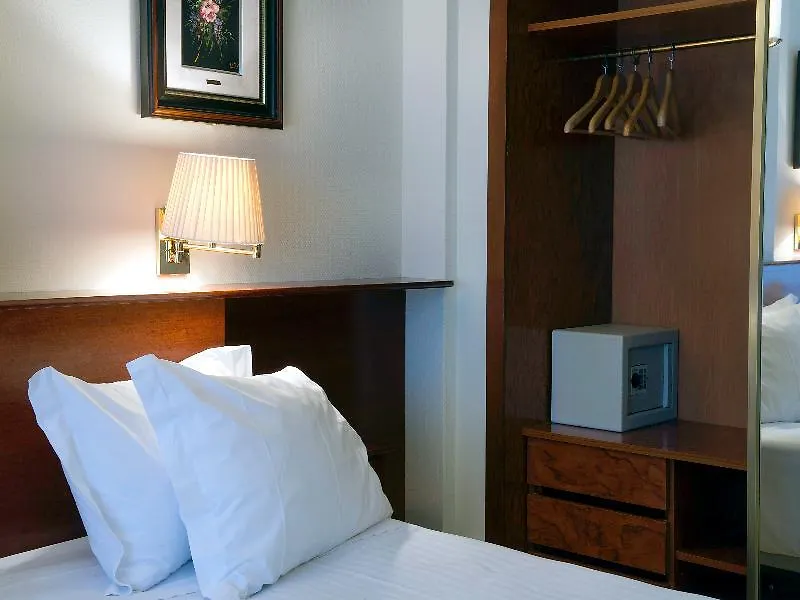 Gran Hotel Rey Don Jaime Castelldefels 4*,